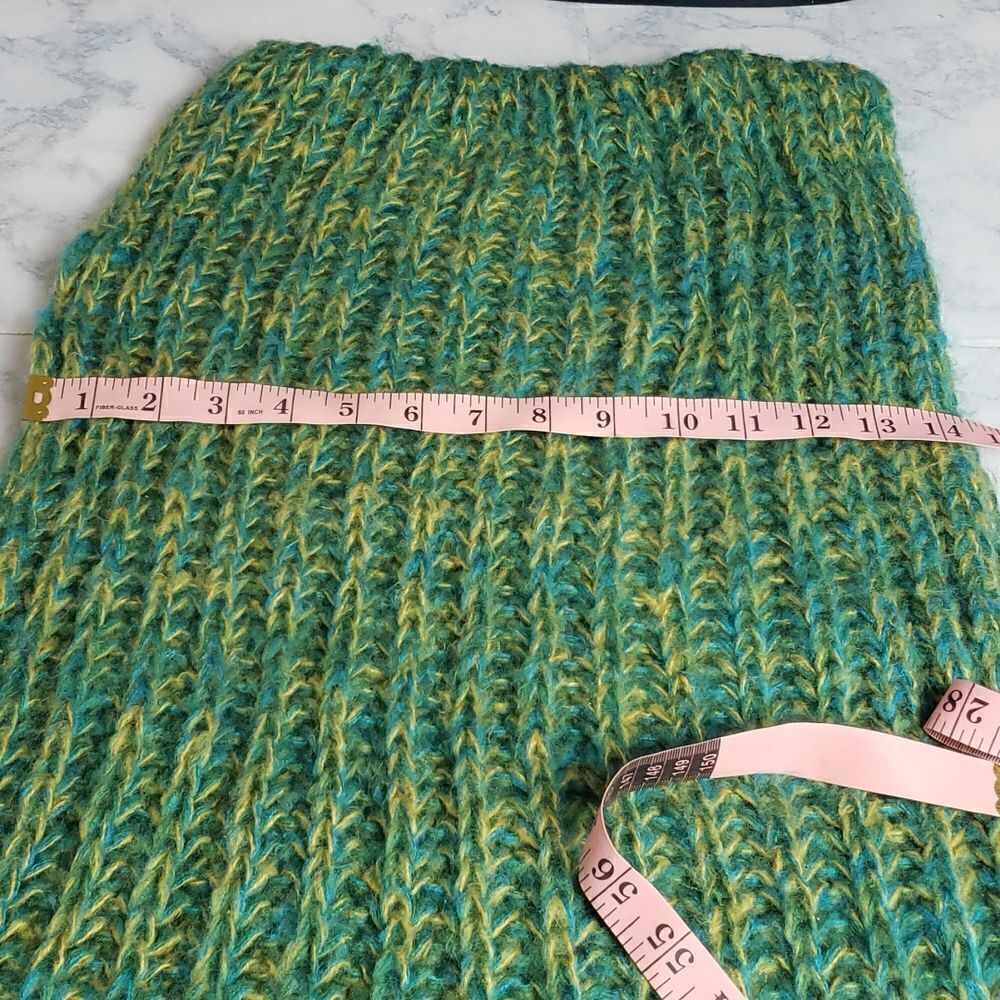 Basico Green Scarf - Picture 6 of 9